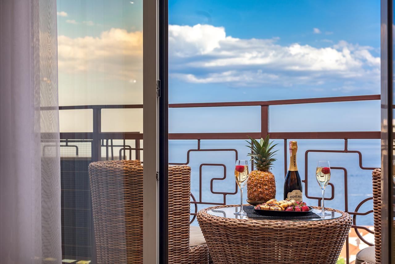 Vip Apartments In Arcadia With Sea View. โอเดสซา ภายนอก รูปภาพ